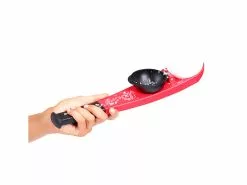 Infactory Schneeballzange:Wurfstarke Einhand-Wasserbomben- & Schneeball-Schleuder